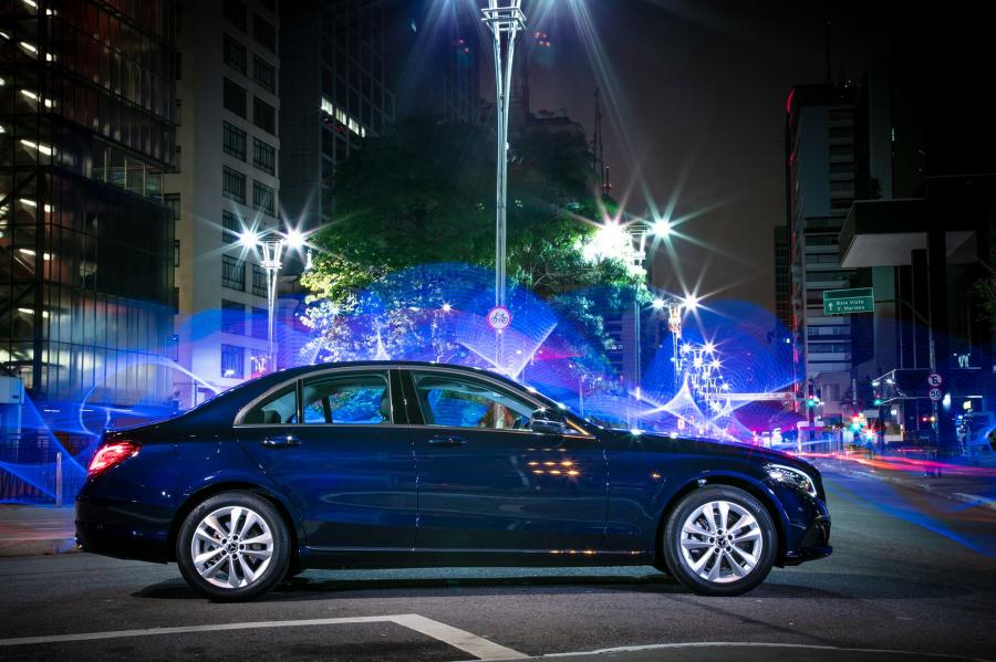  Mercedes-Benz C200 EQ Boost (W205) 2018 года  (LA) (фото 4 из 11)